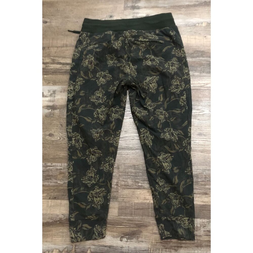 Athleta Trekkie North Printed Jogger Terra Firma Olive Size 12P Drawstring Pocke - Picture 3 of 5